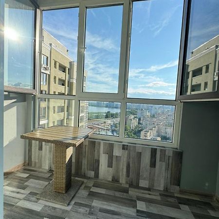 Solo Apartment Virmenska Kyjev Exteriér fotografie